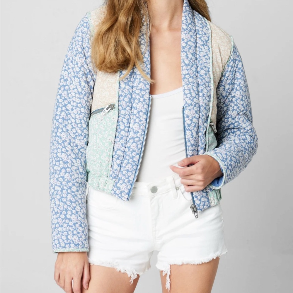 Blank NYC Blue and Cream Floral Puffer Jacket - Picture 1 of 4